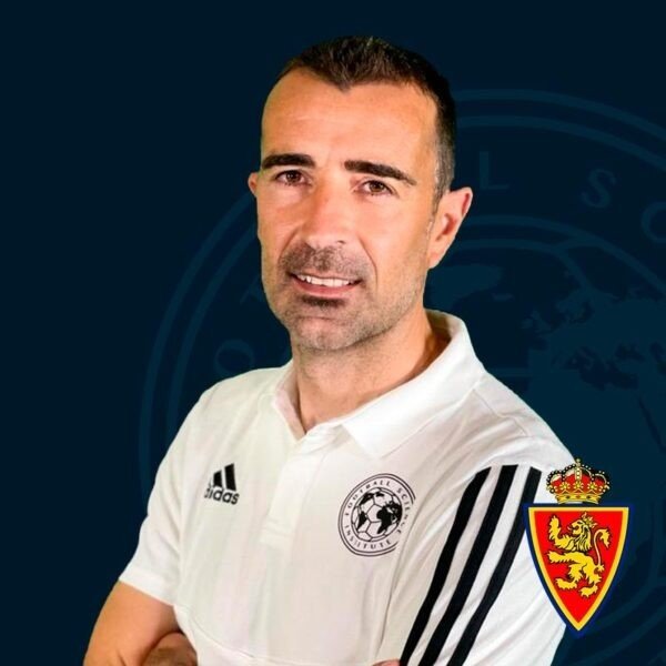 Đối thủ Bayern! Huấn luyện viê